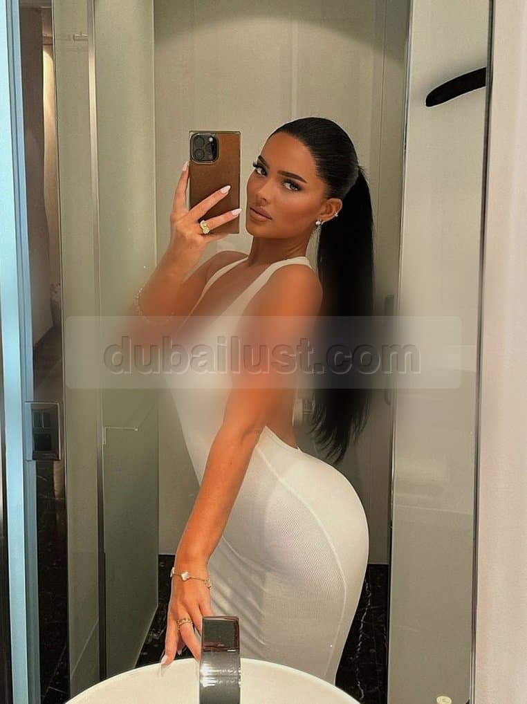 Laura Ladyboy - escort photo 4 in Dubai