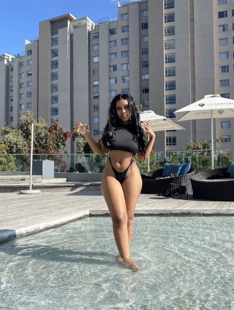 Ivy - escort photo 1 in Dubai
