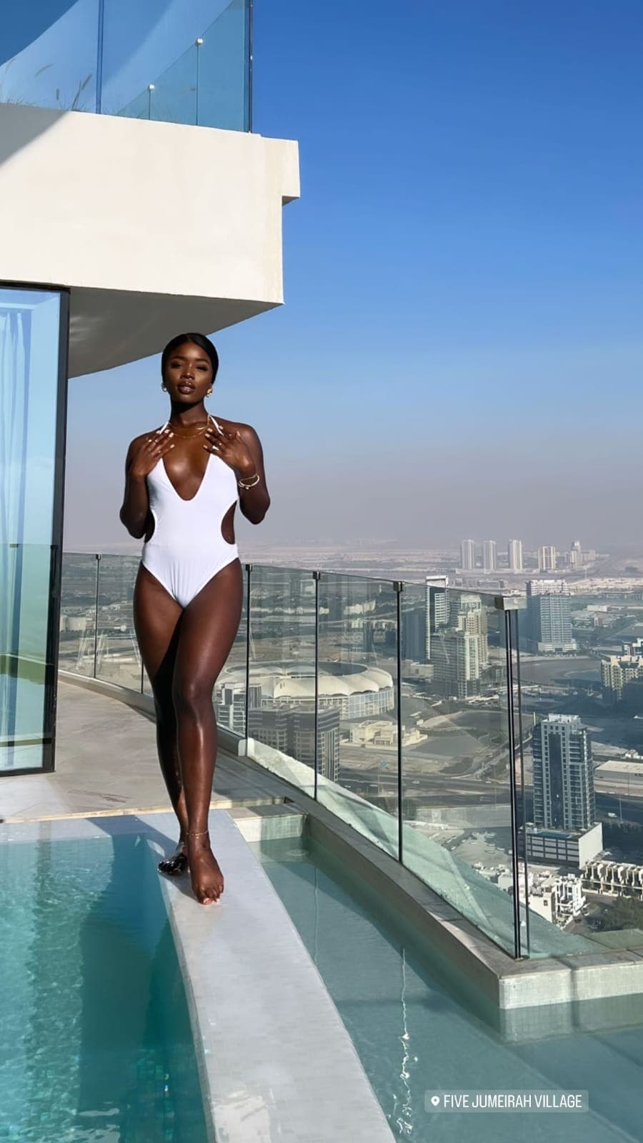 Kate - escort photo 2 in Dubai