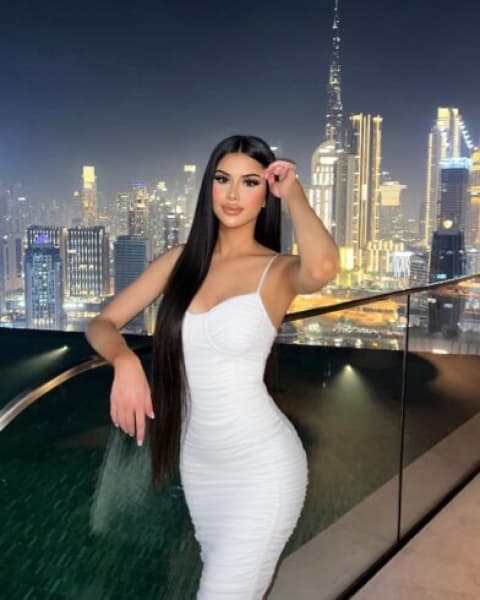 Sarah - escort photo 2 in Dubai