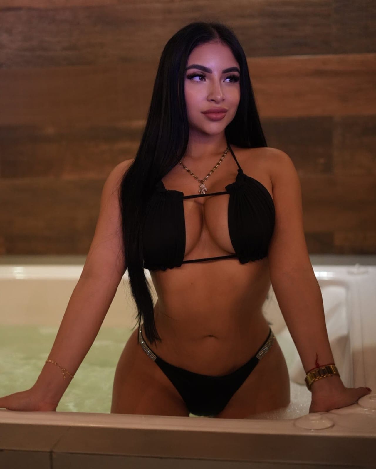 Hanale - photo
