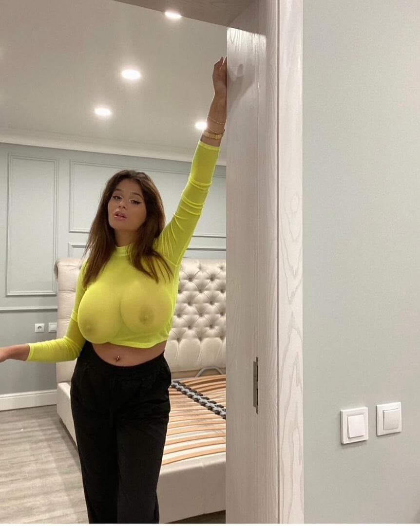 YARA-THE BUSTY QUEEN - صورة مرافقة 10 في Dubai