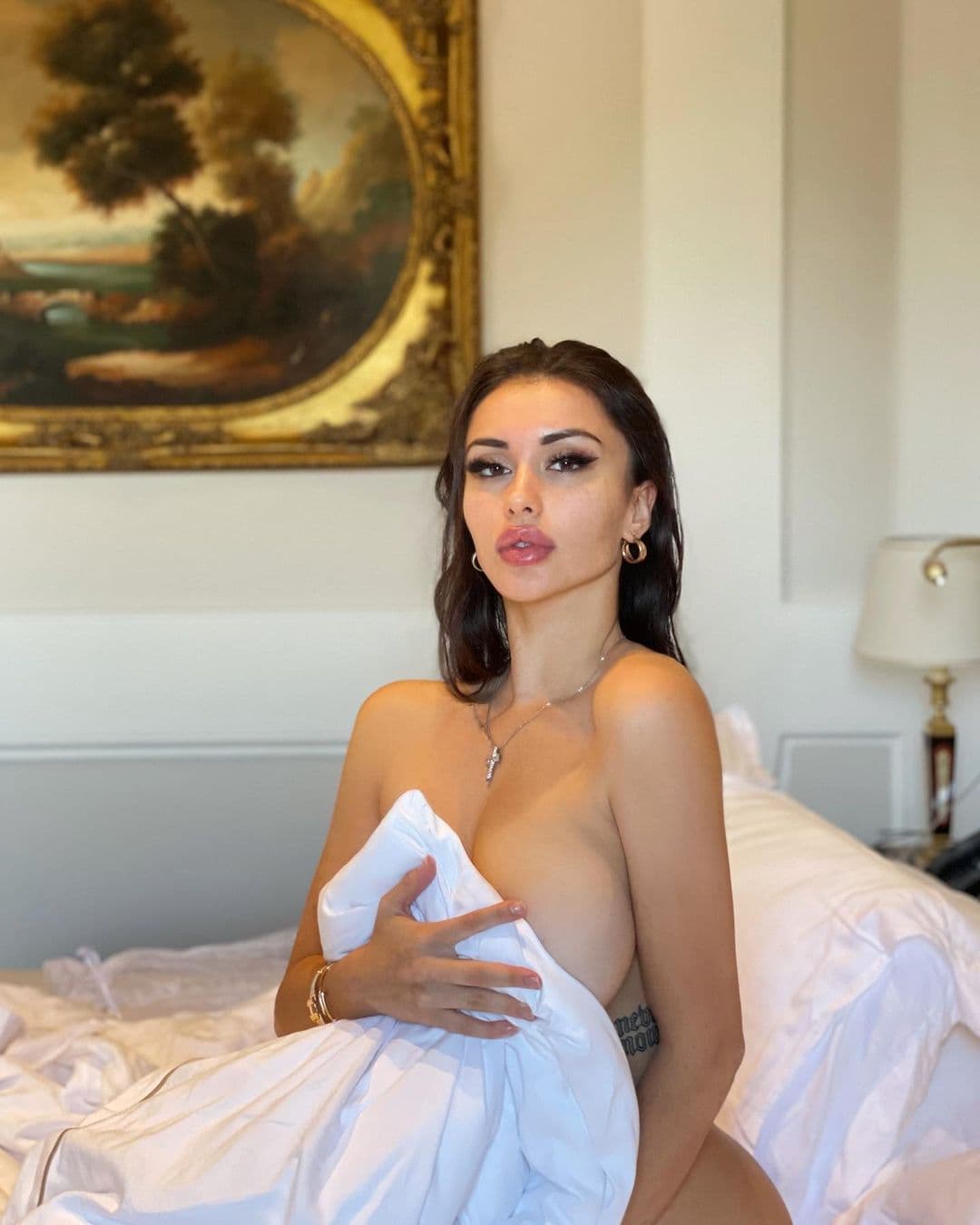 emily - escort photo 2 in Dubai