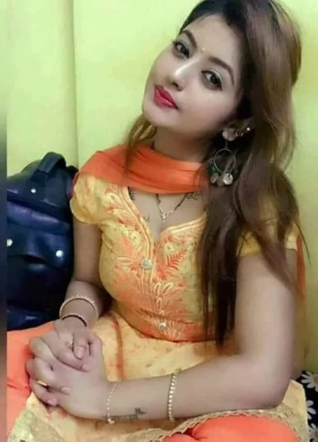 MEENA CAM - photo